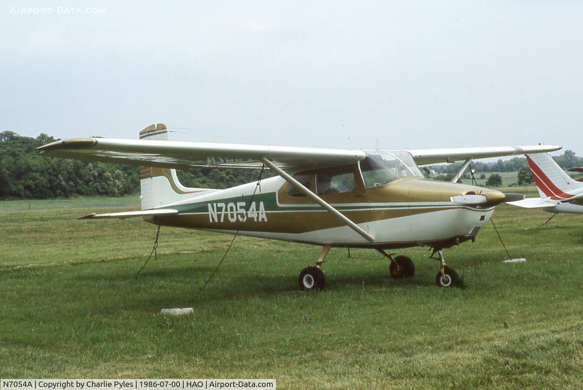 N7054A, 1956 Cessna 172 C/N 29154, Air Pix