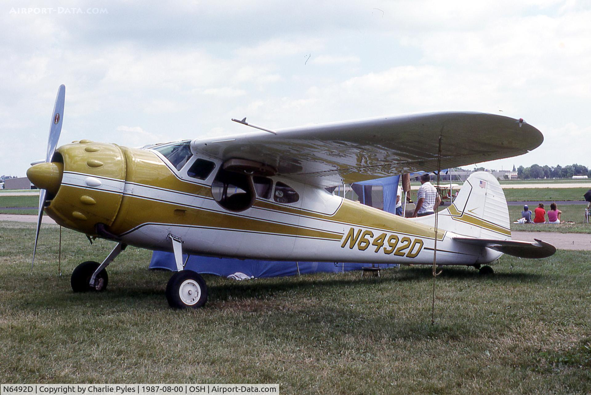 N6492D, 1959 Cessna 195 C/N 7383, Air Pix