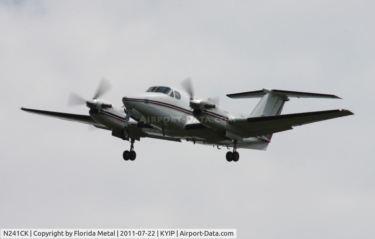 N241CK, 1977 Beech 200 Super King Air C/N BB-272, TOM 2011