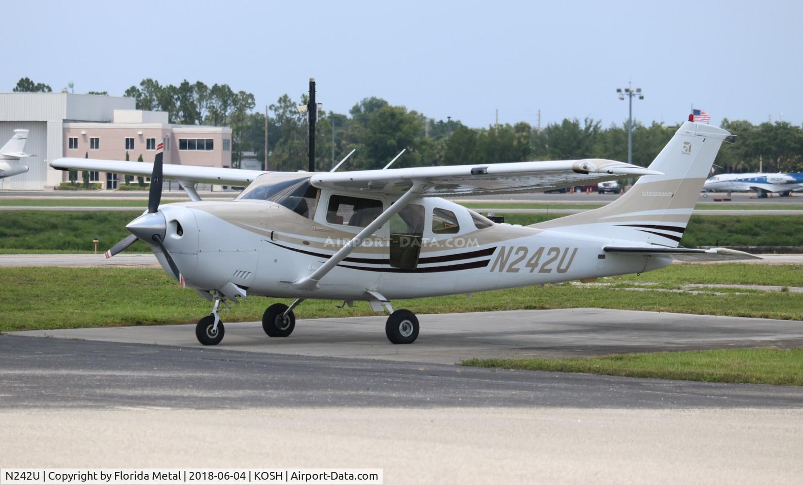N242U, 2005 Cessna 206H Stationair C/N 20608242, ORL 2018