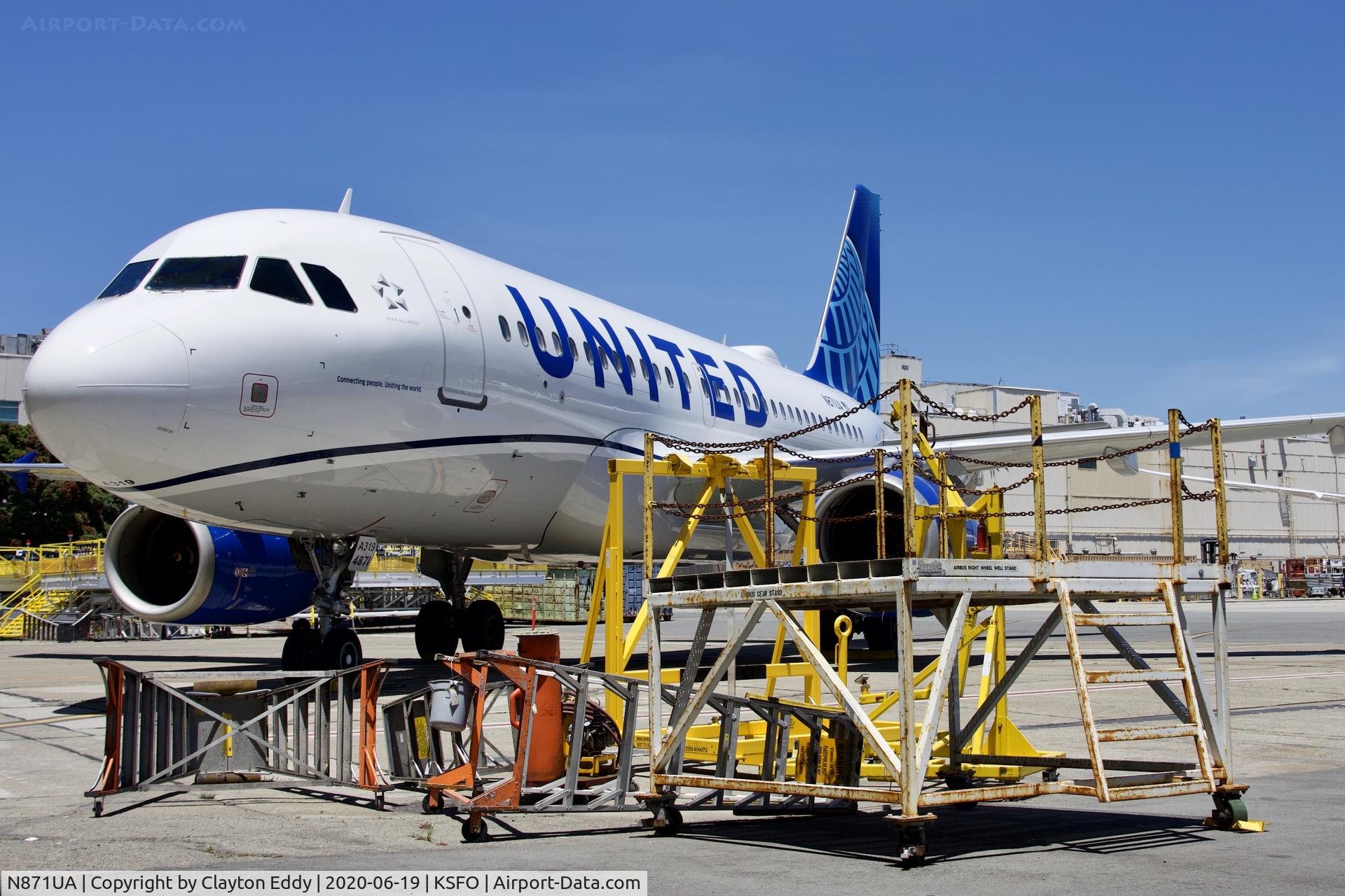 N871UA, 2003 Airbus A319-132 C/N 1971, SFO 2020.