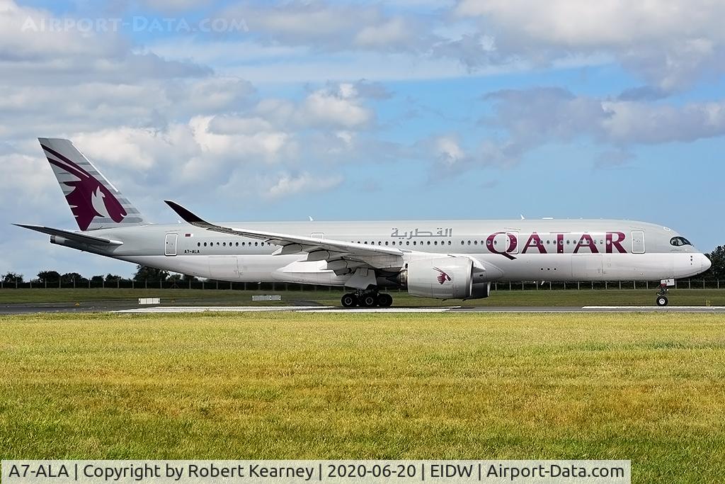 A7-ALA, 2014 Airbus A350-941 C/N 006, Lining up r/w 10