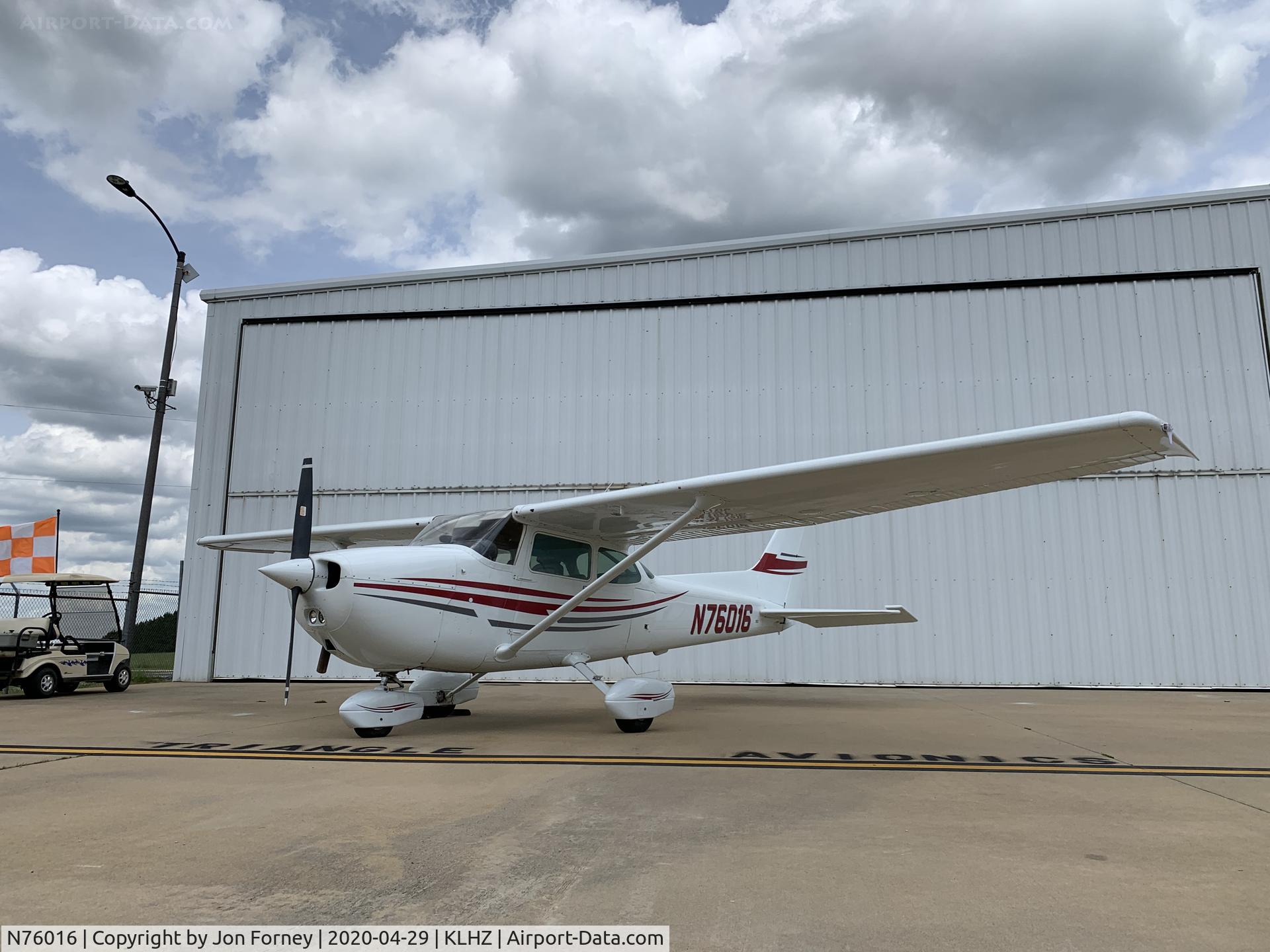 N76016, 1976 Cessna 172N C/N 17268092, C172N