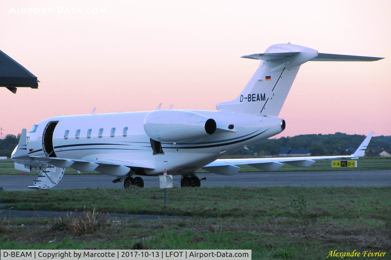 D-BEAM, 2014 Bombardier Challenger 300 (BD-100-1A10) C/N 20452, Parked.