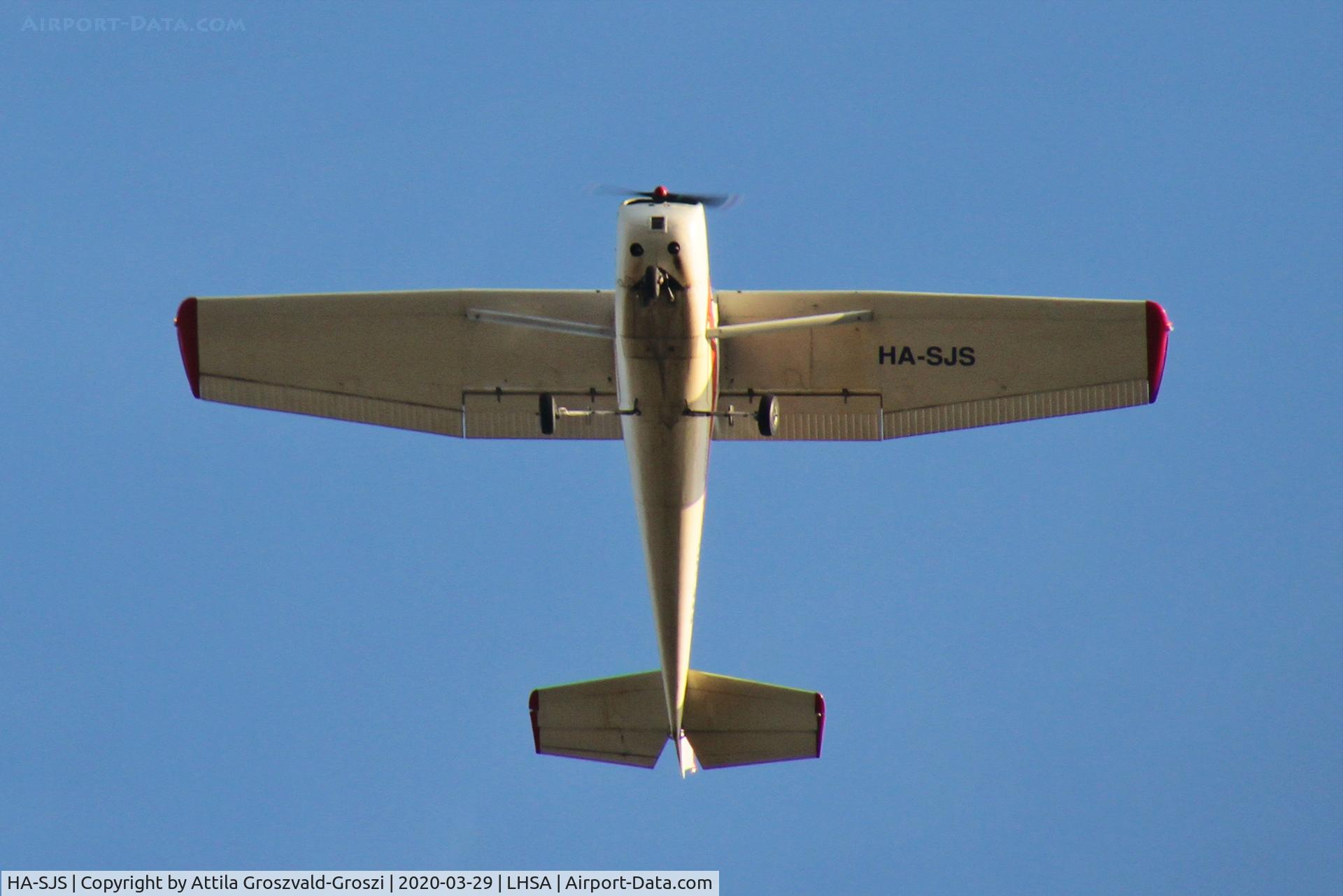 HA-SJS, Cessna 150 C/N 17389, LHSA-Szentkirályszabadja Airport, Hungary