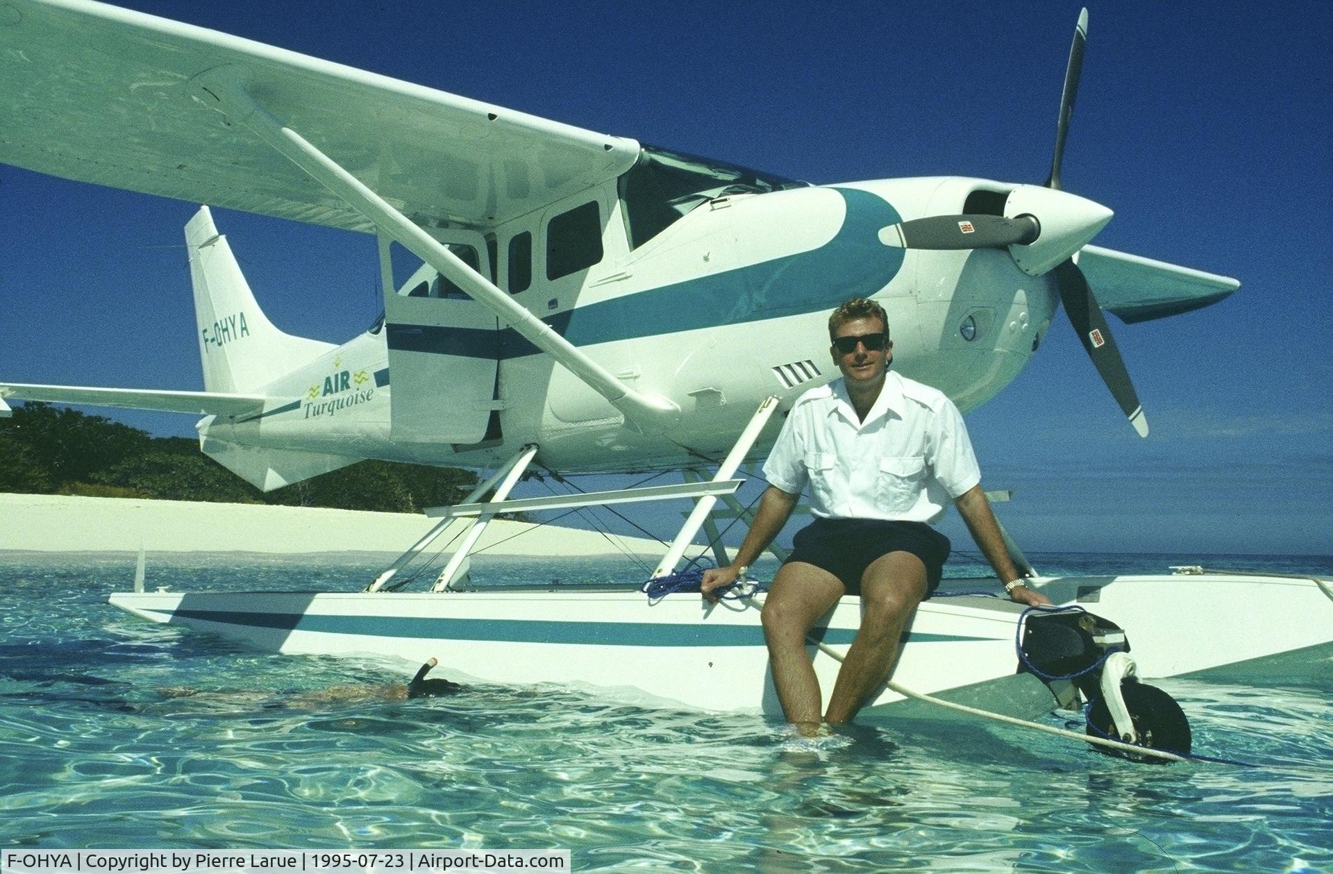 F-OHYA, Cessna U206F Stationair C/N U20603130, F-OHYA on Tere island, New-caledonia . 
Operated by French seaplane operator 