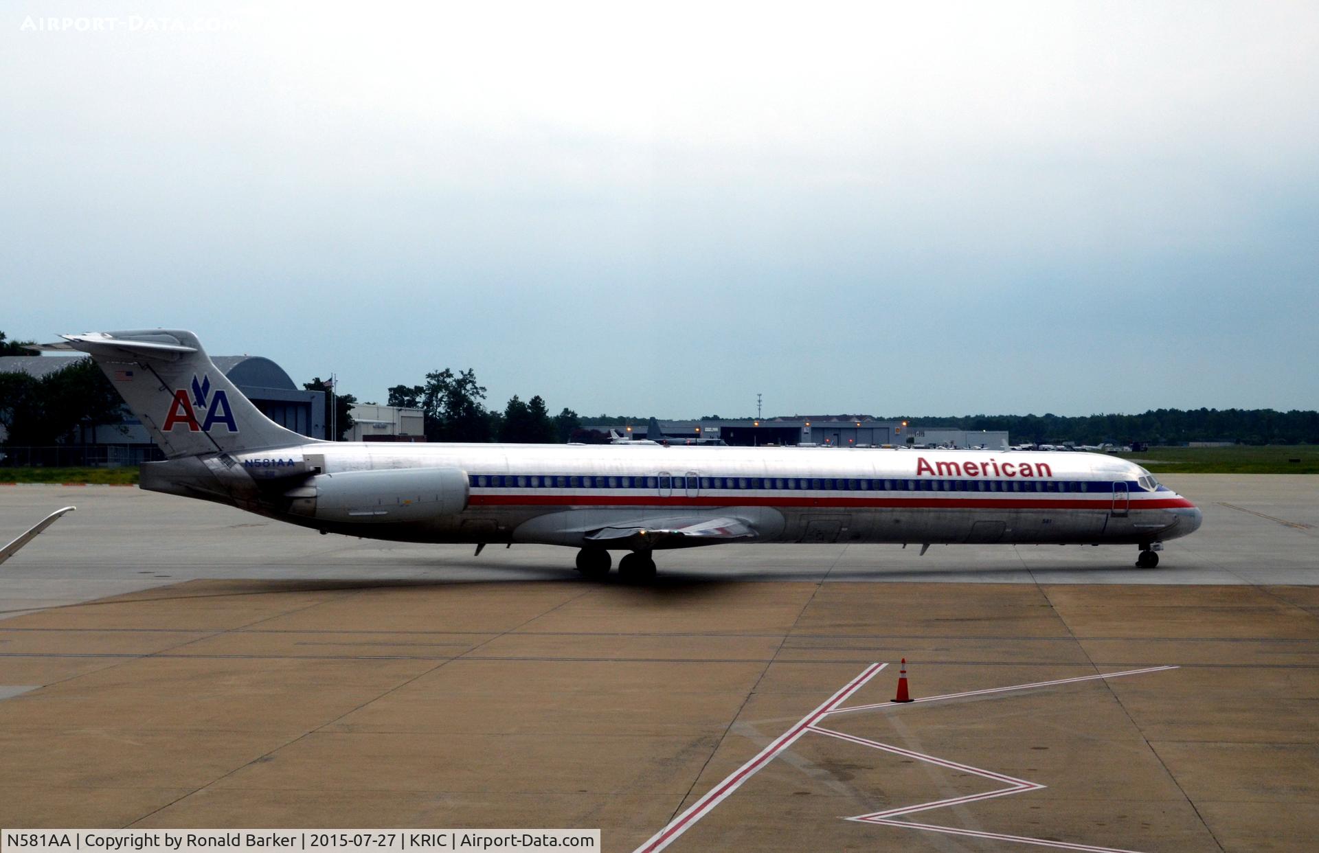 N581AA, 1991 McDonnell Douglas MD-82 (DC-9-82) C/N 53158, Taxi for takeoff RIC