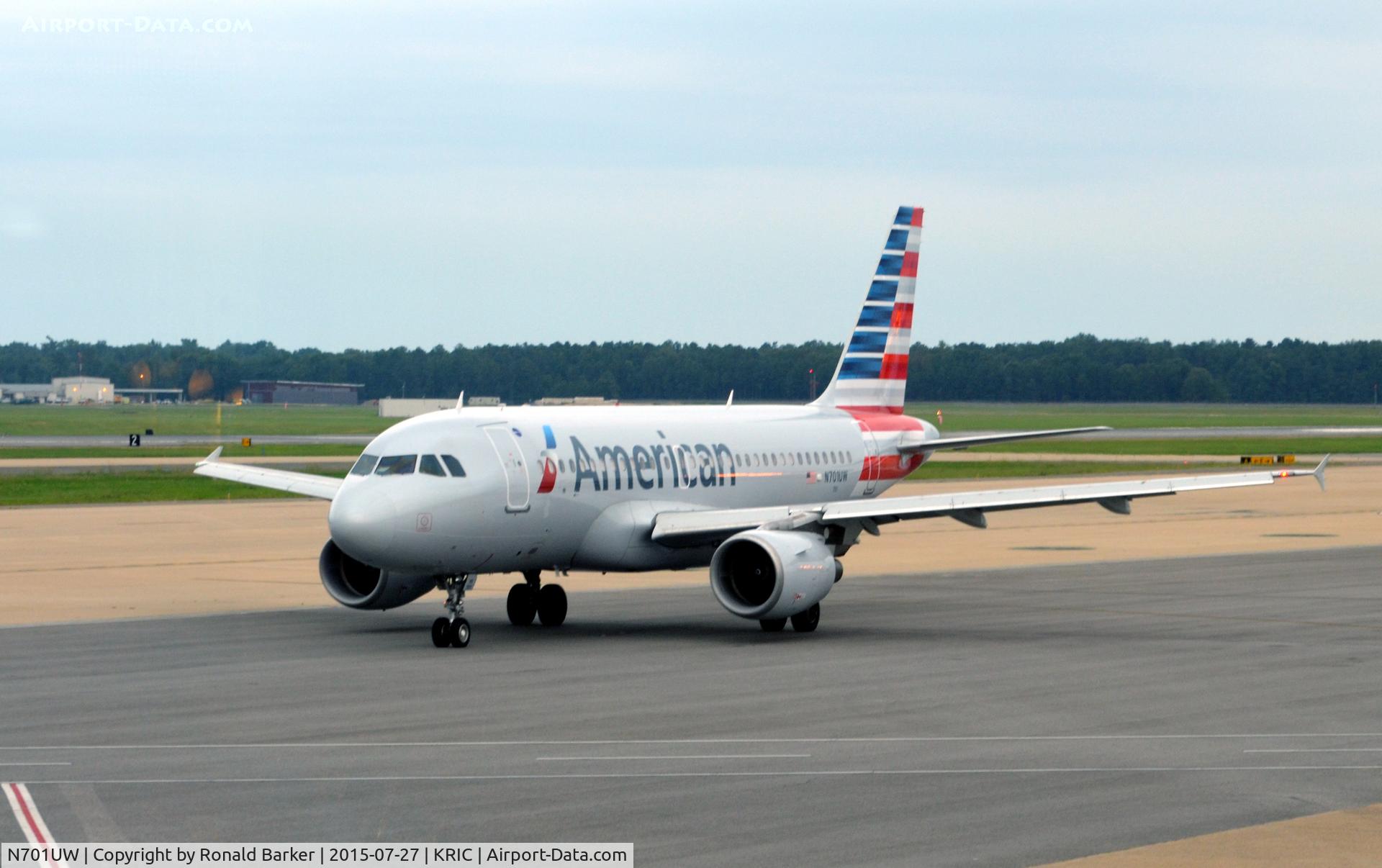 N701UW, 1998 Airbus A319-112 C/N 0890, Taxi RIC