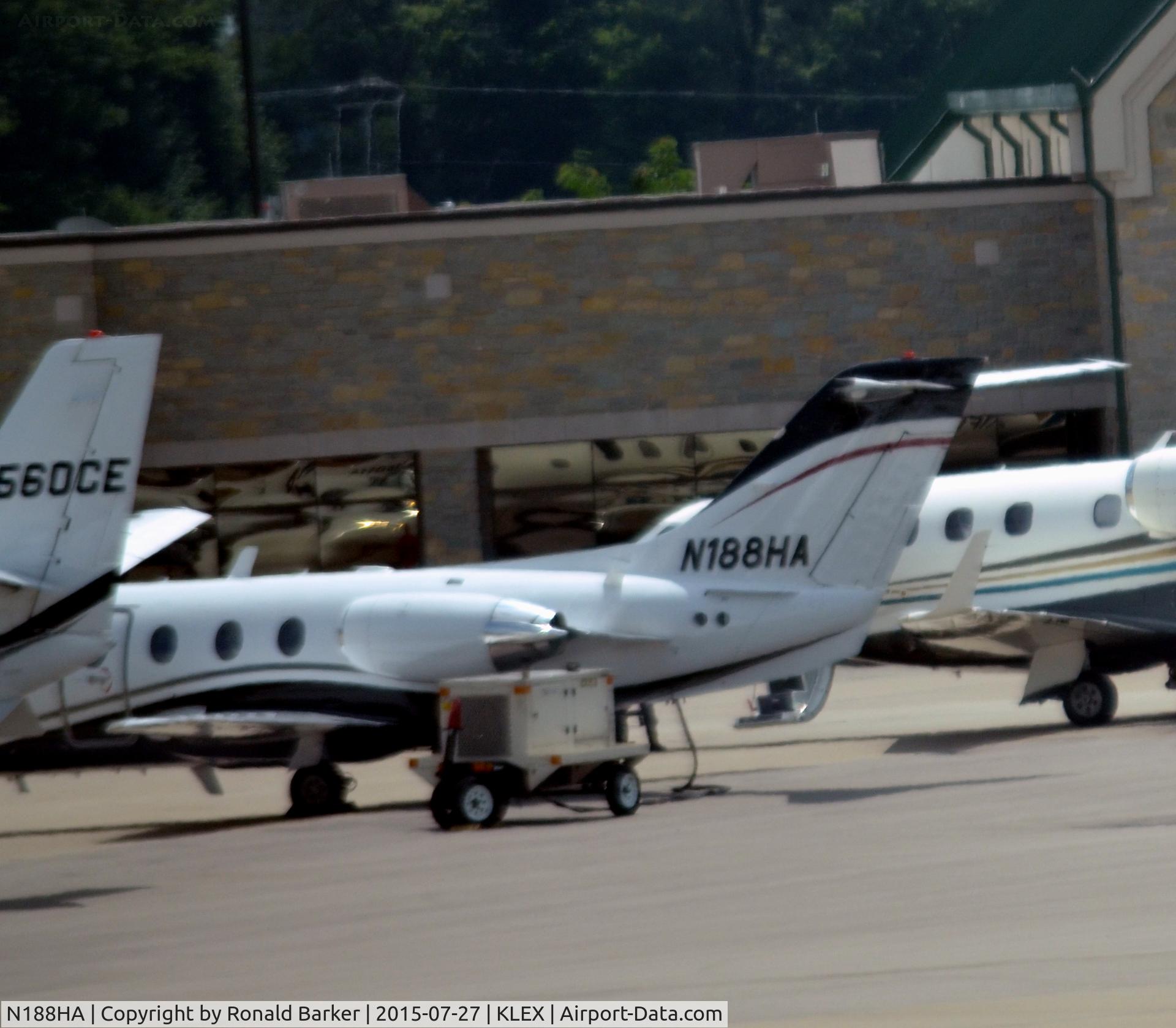 N188HA, 1997 Raytheon 400A C/N RK-164, Parked Lexington