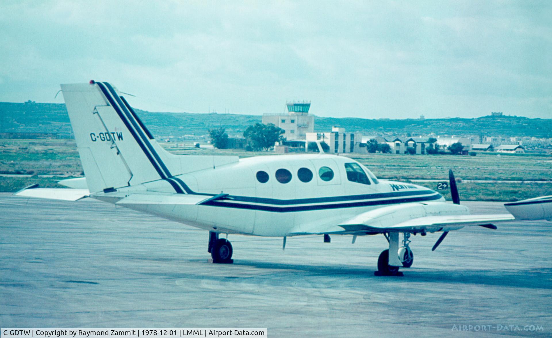 C-GDTW, 1969 Cessna 402A C/N 402A0037, Cessna 402A C-GDTW Kenting Aviation