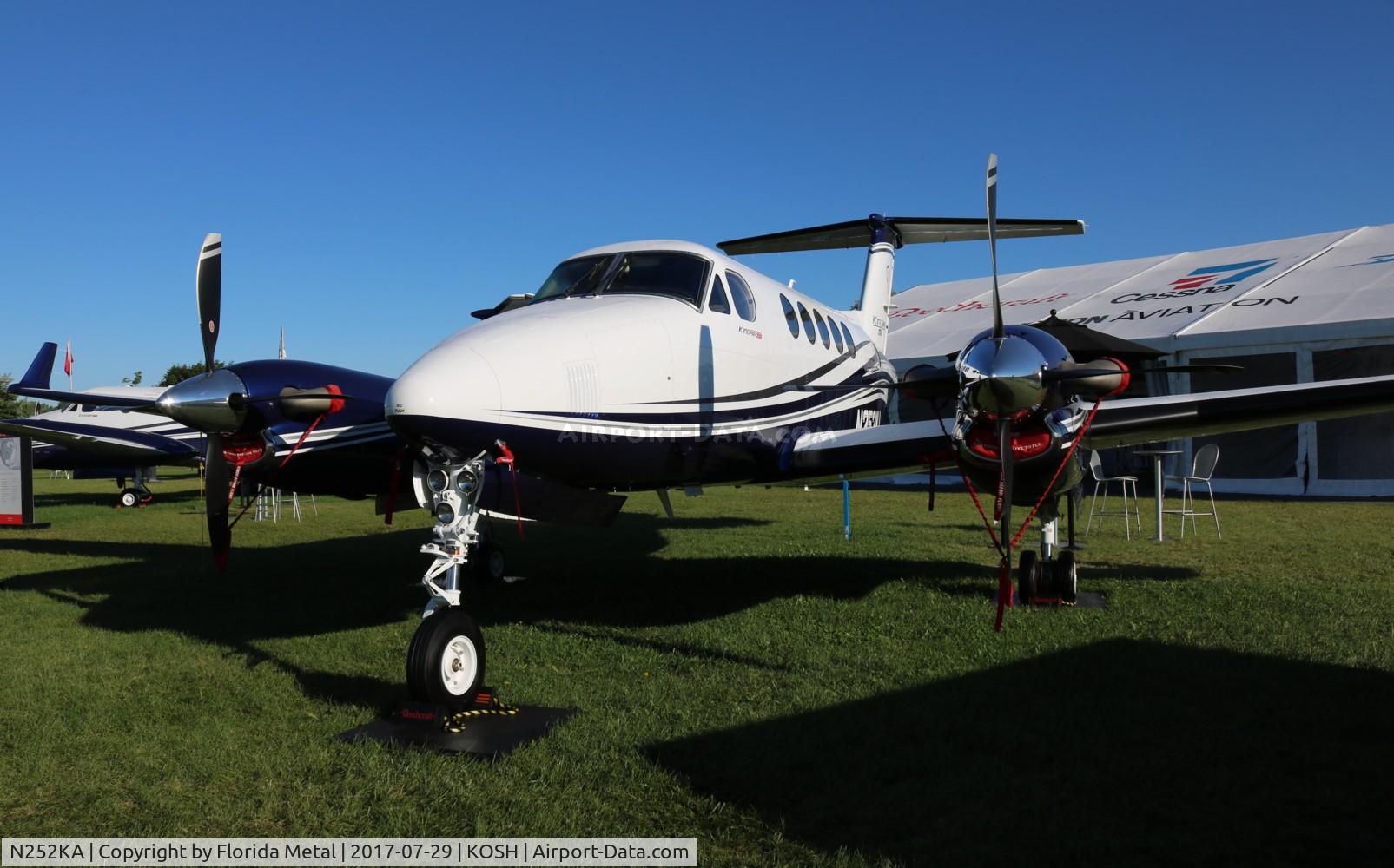 N252KA, 2015 Beech 200GT C/N BY-252, OSH 2017