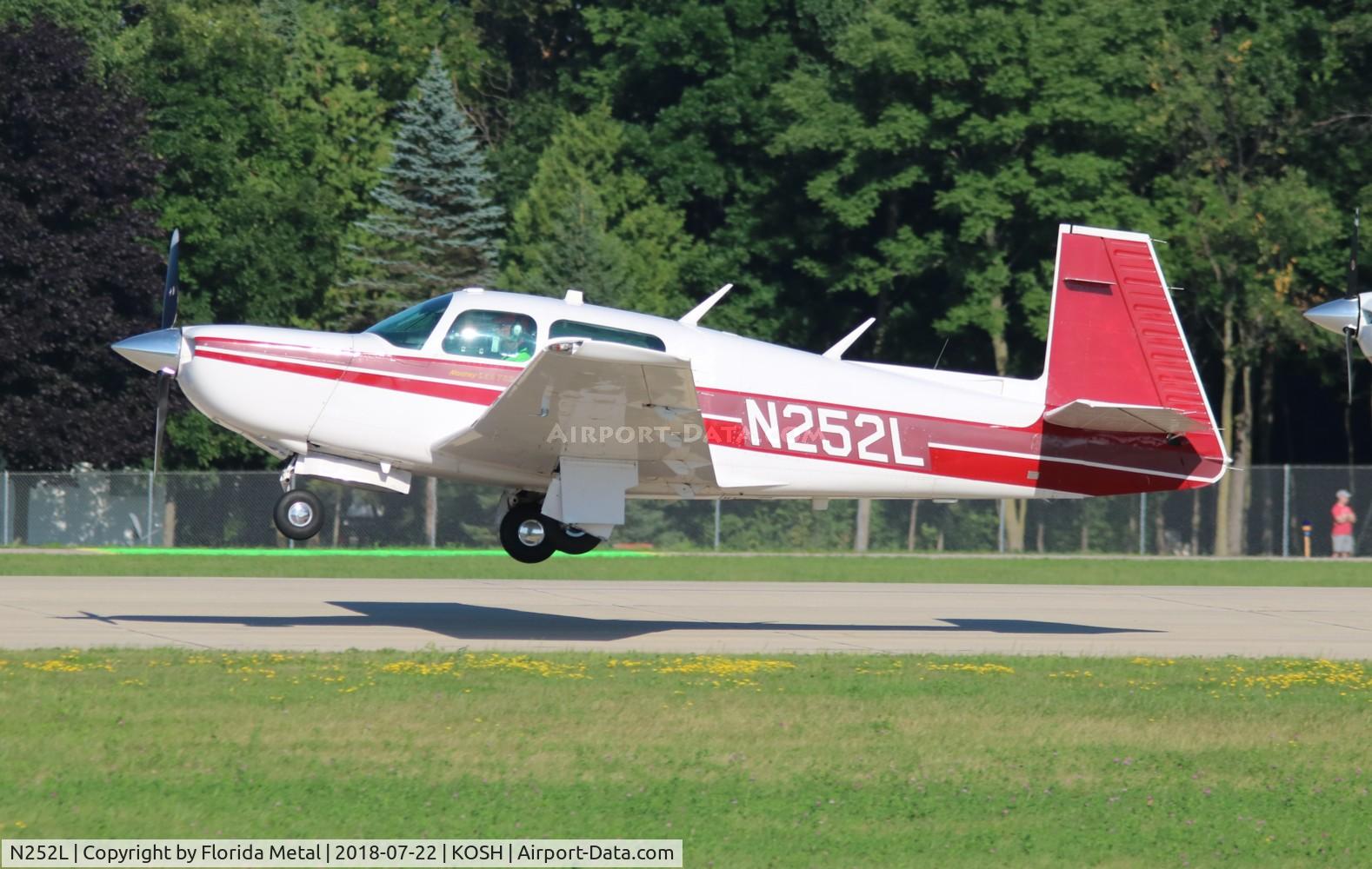 N252L, 1986 Mooney M20K C/N 25-1019, OSH 2018