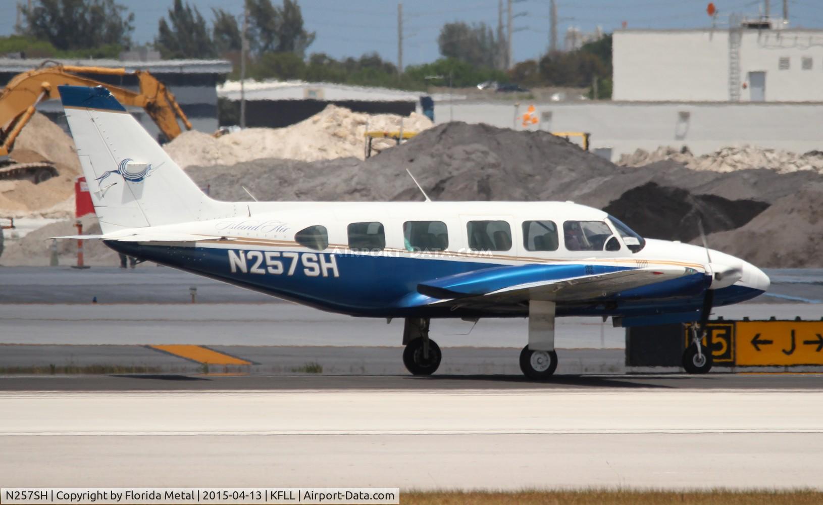 N257SH, Piper PA-31-350 Chieftain C/N 31-8052121, FLL 2015