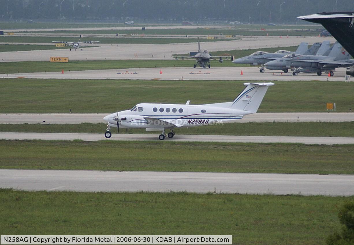 N258AG, 1978 Beech 200 Super King Air C/N BC-44, DAB 2006