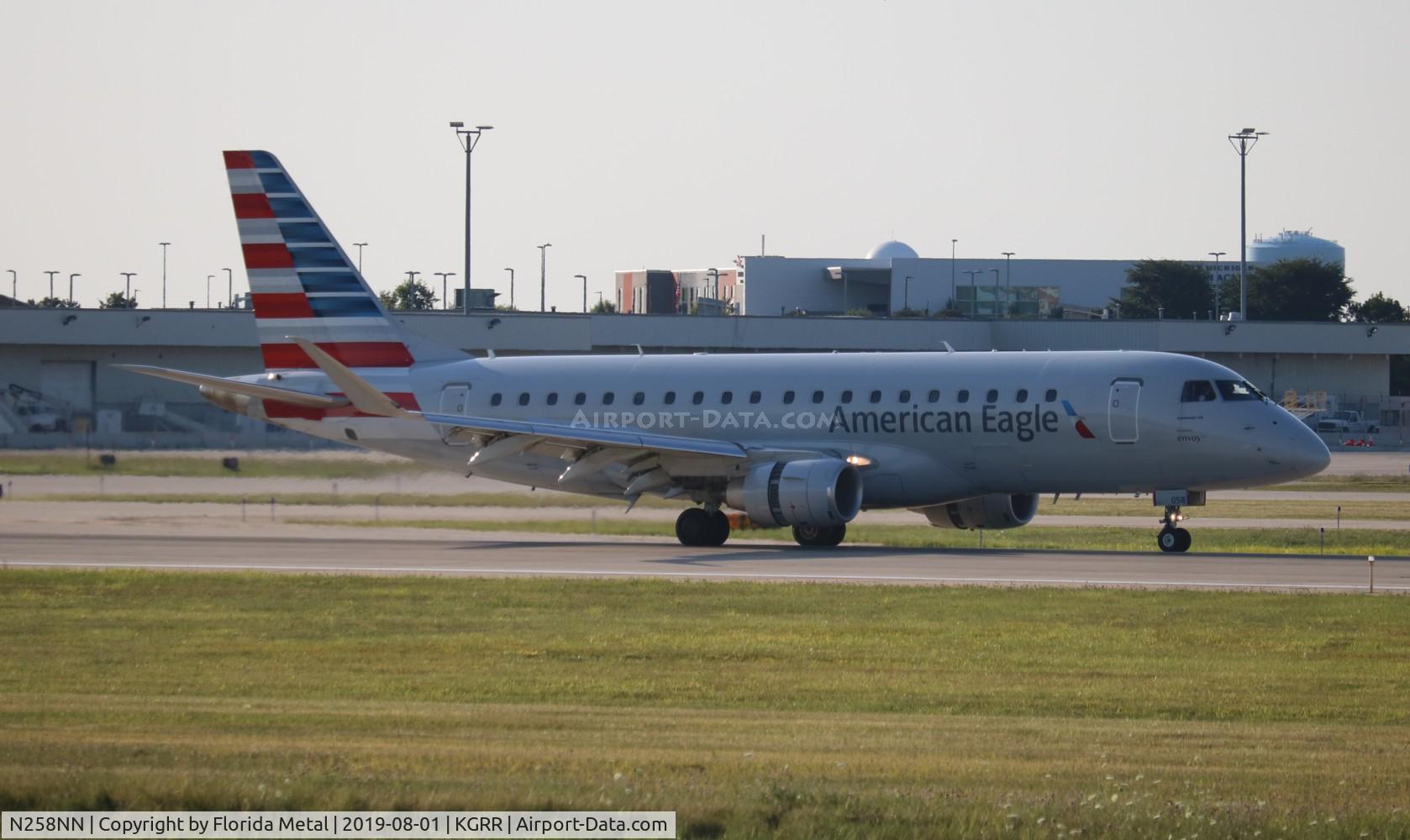 N258NN, 2017 Embraer 175LR (ERJ-170-200LR) C/N 17000675, American Eagle