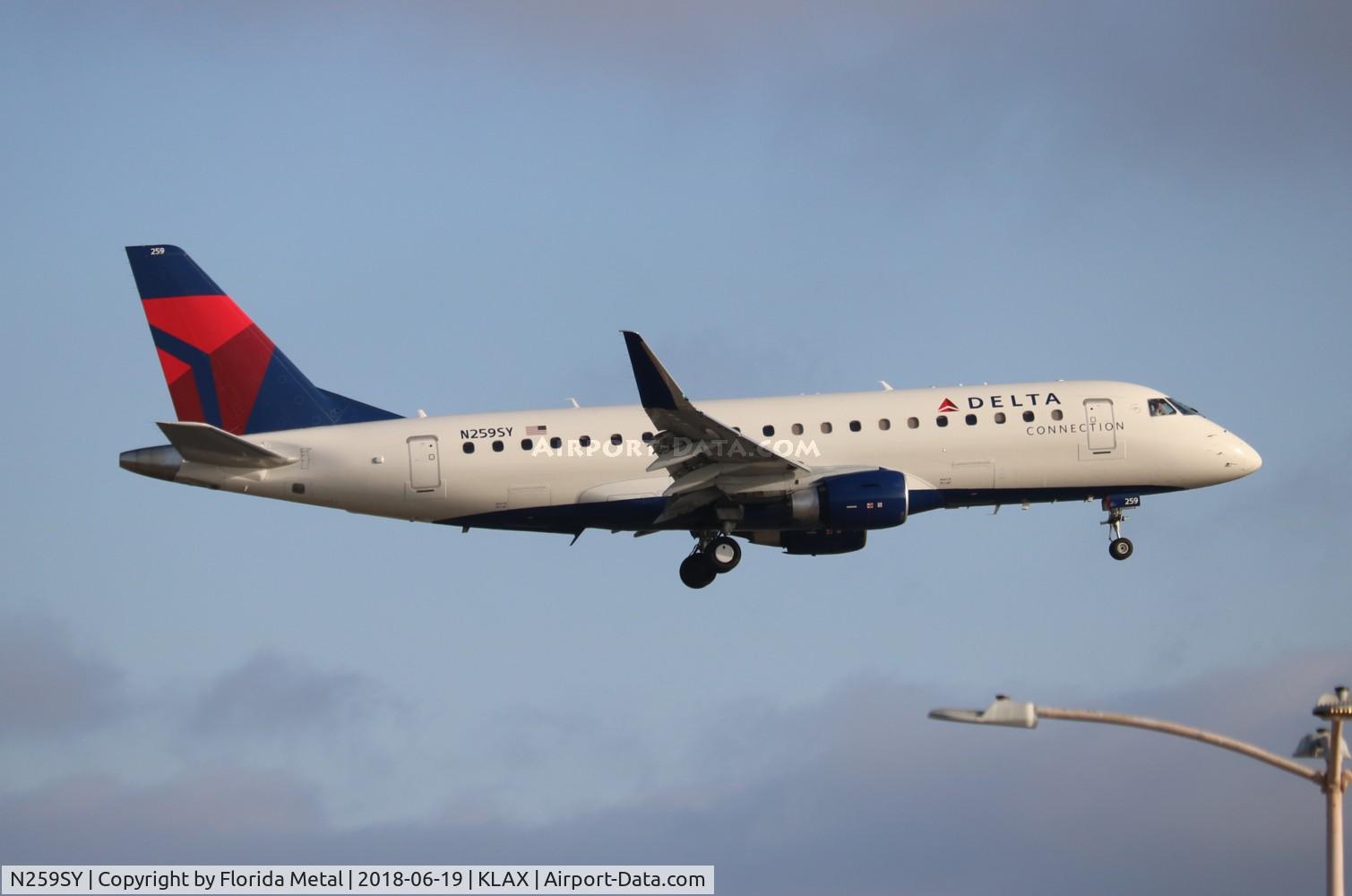 N259SY, 2017 Embraer 175LR (ERJ-170-200LR) C/N 17000656, LAX 2018
