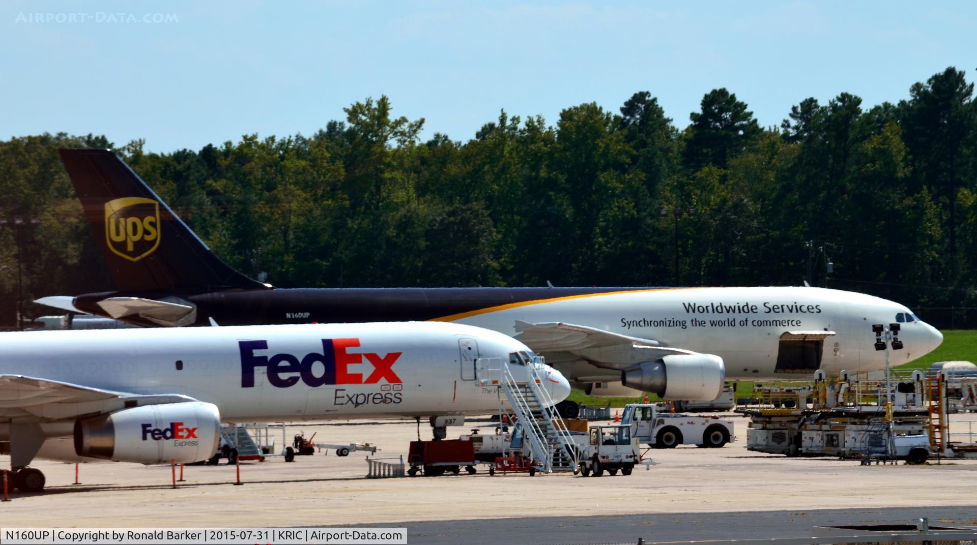 N160UP, 2004 Airbus A300F4-622R C/N 0849, On the ramp RIC