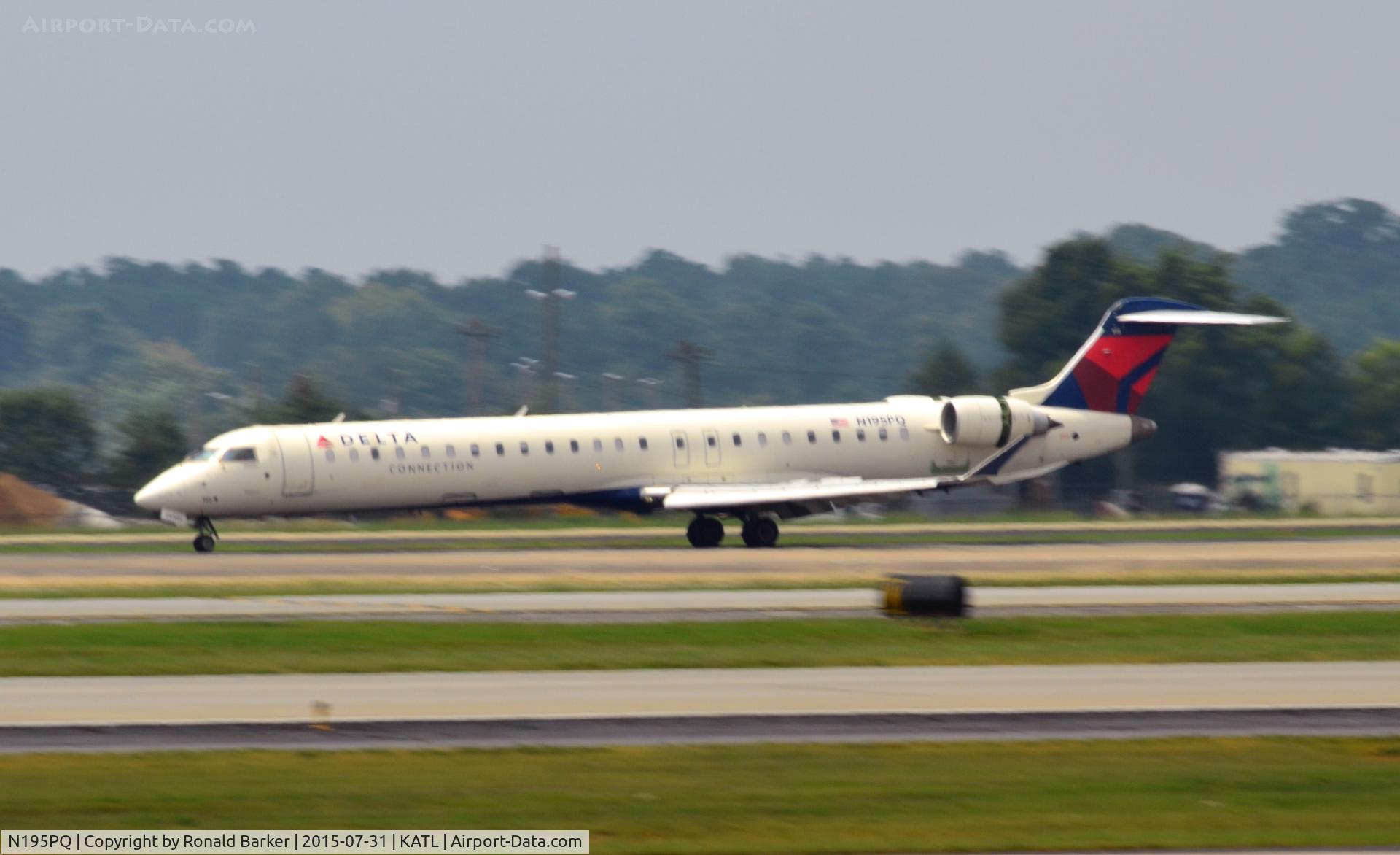 N195PQ, 2008 Bombardier CRJ-900ER (CL-600-2D24) C/N 15195, Landing Atlanta