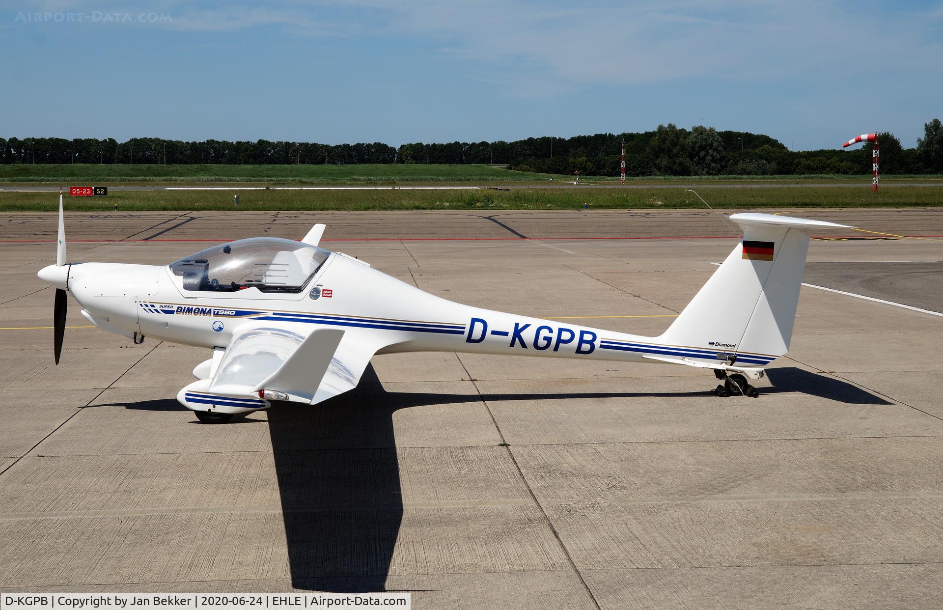 D-KGPB, Diamond HK-36TTS Super Dimona C/N 36583, Lelystad Airport