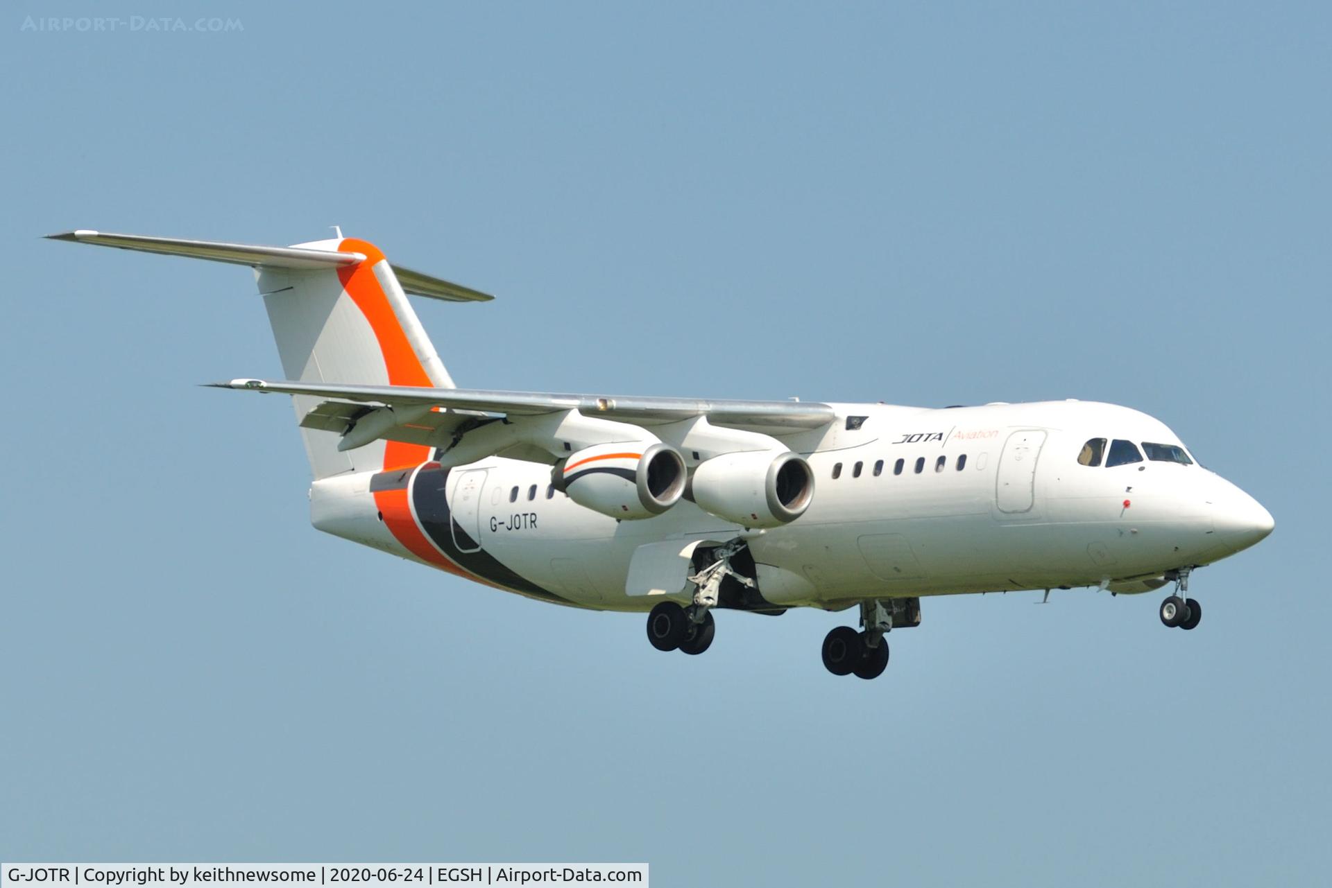 G-JOTR, 1996 British Aerospace Avro 146-RJ85 C/N E.2294, Arriving at Norwich with Everton Football Team.