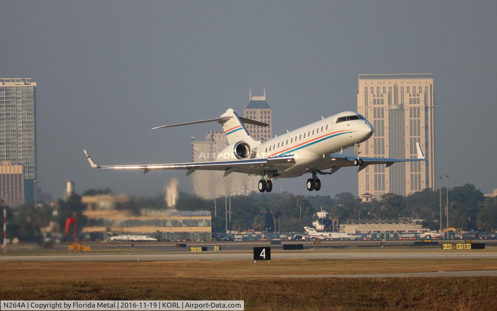 N264A, 2000 Bombardier BD-700-1A10 Global Express C/N 9064, NBAA 2016