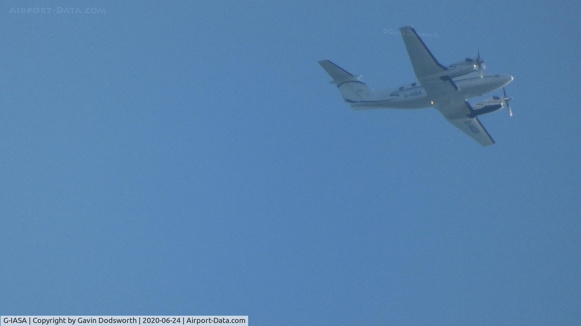 G-IASA, 1999 Raytheon B200 King Air C/N BB-1698, Over Darlington outbound from Teesside International