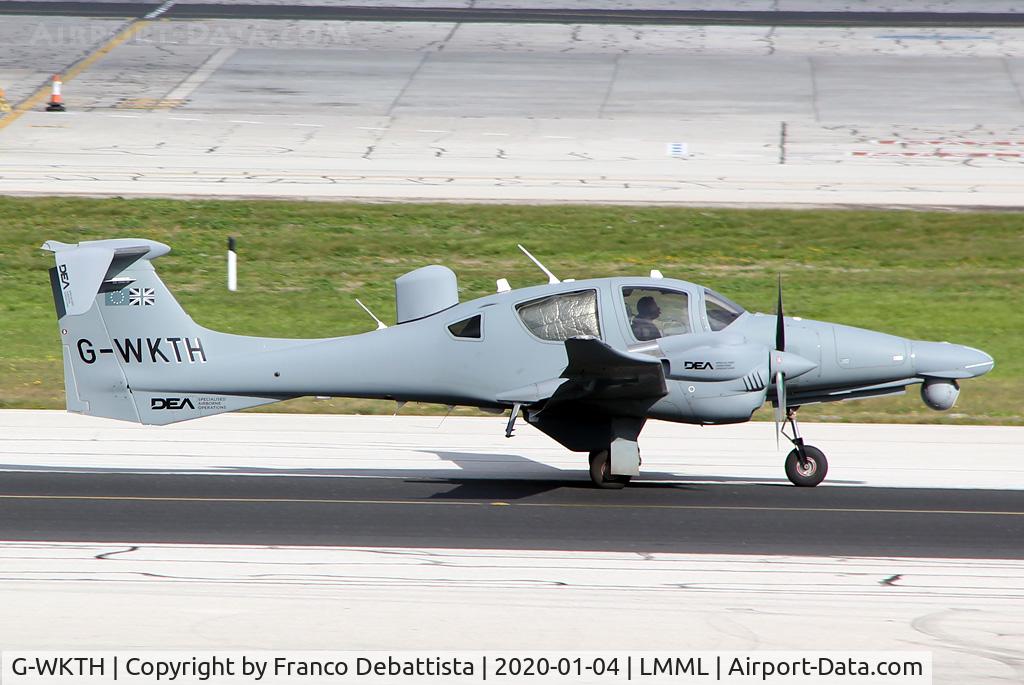 G-WKTH, 2016 Diamond DA-62 C/N 62.029, Back tracking runway 31