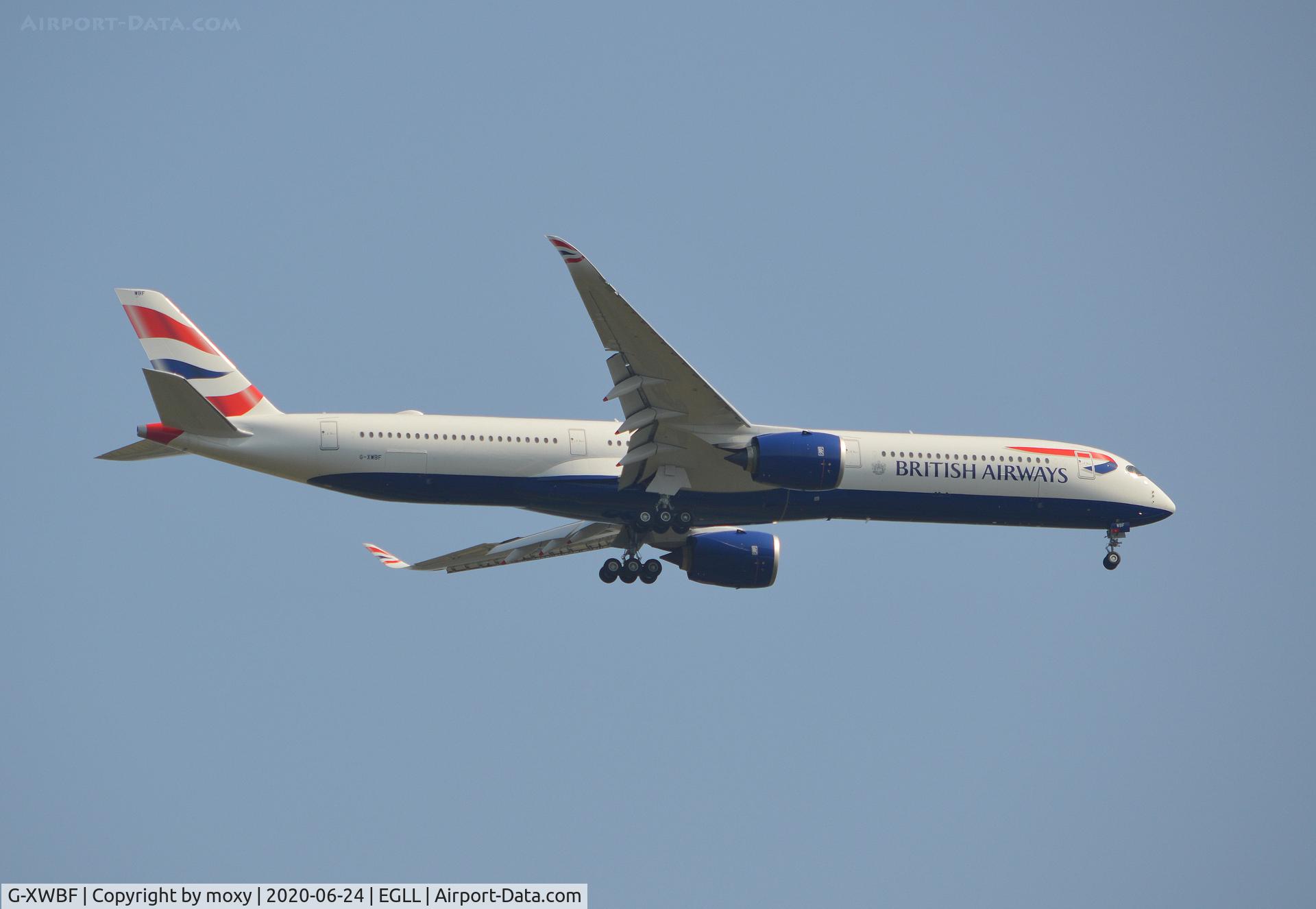 G-XWBF, 2019 Airbus A350-1041 C/N 402, Airbus A350-1041 on finals to 9R London Heathrow.