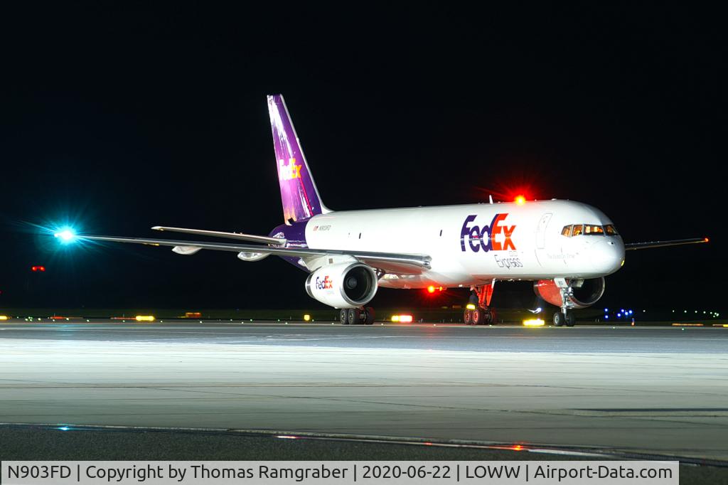 N903FD, 1993 Boeing 757-2B7 C/N 27124, FedEx - Federal Express Boeing 757-200(F)