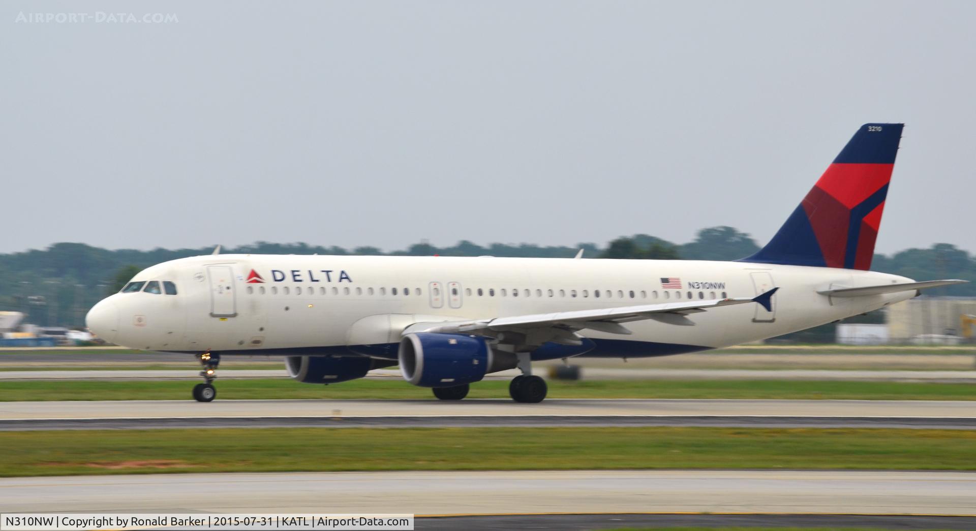 N310NW, 1990 Airbus A320-211 C/N 121, Takeoff Atlanta