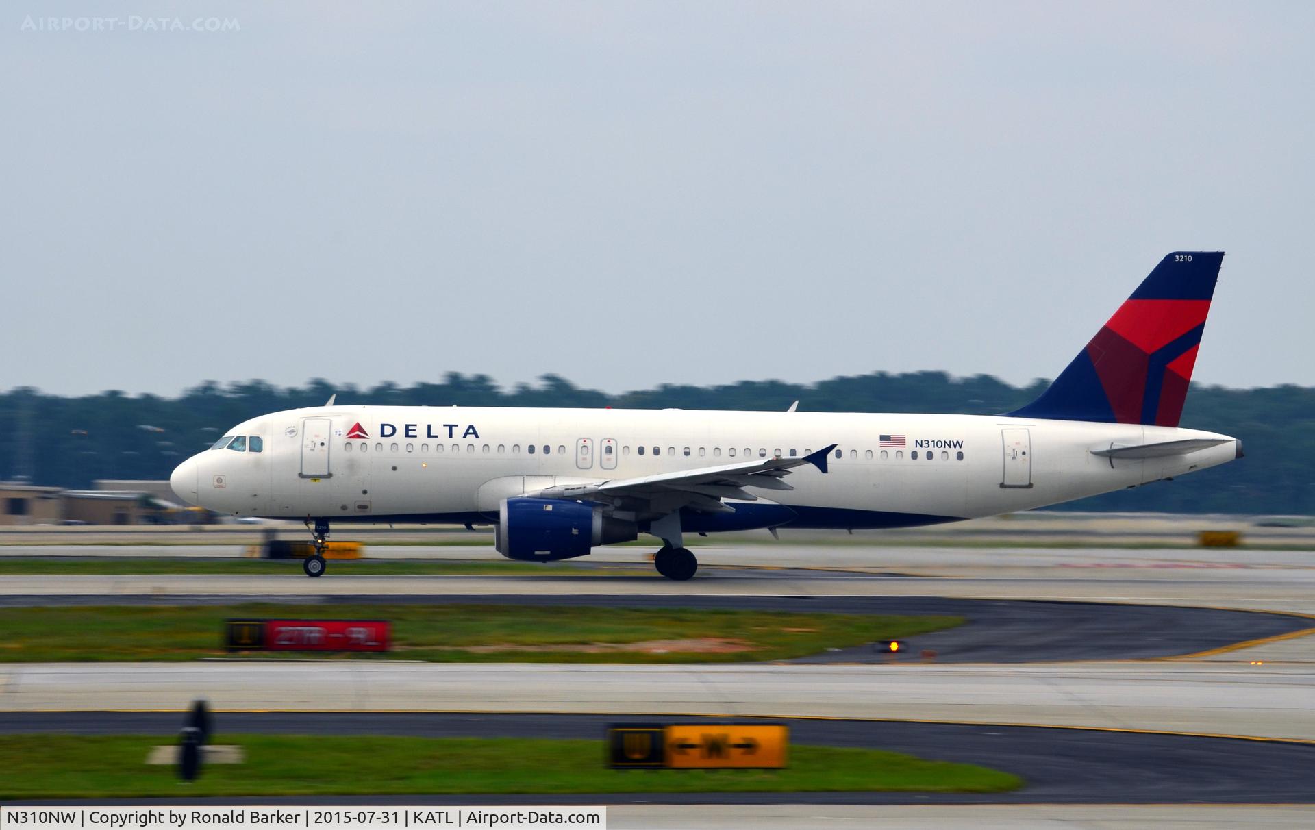 N310NW, 1990 Airbus A320-211 C/N 121, Takeoff roll Atlanta