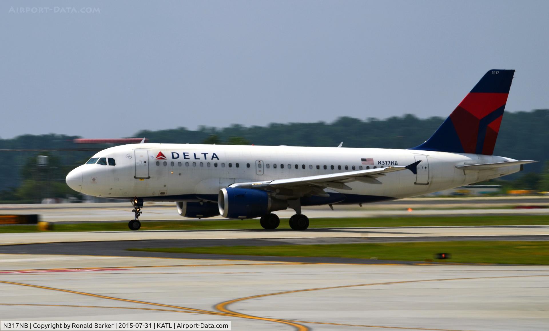 N317NB, 2000 Airbus A319-114 C/N 1324, Takeoff roll Atlanta