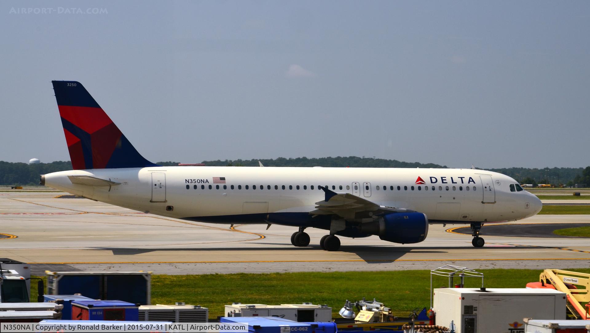 N350NA, 1993 Airbus A320-212 C/N 418, Taxi Atlanta