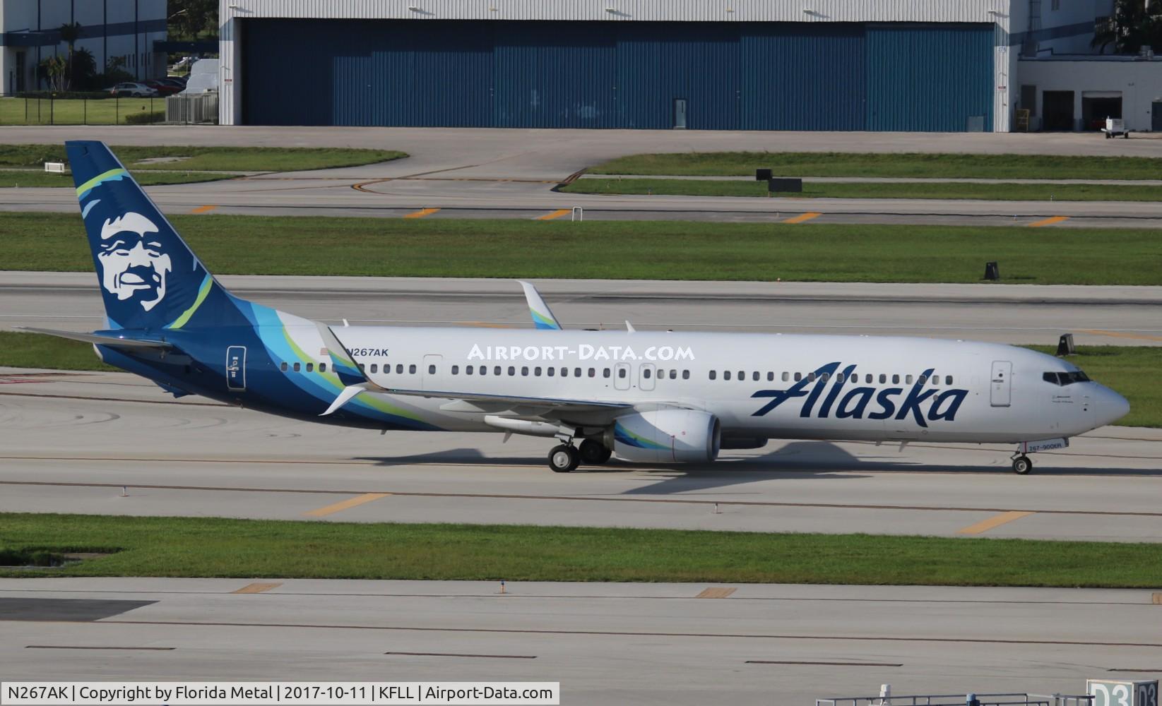 N267AK, 2017 Boeing 737-990/ER C/N 60581, FLL 2017