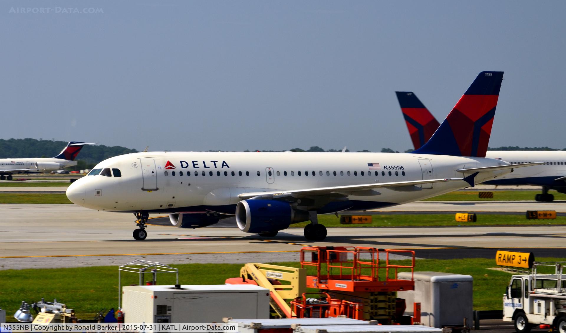 N355NB, 2002 Airbus A319-114 C/N 1839, Taxi Atlanta