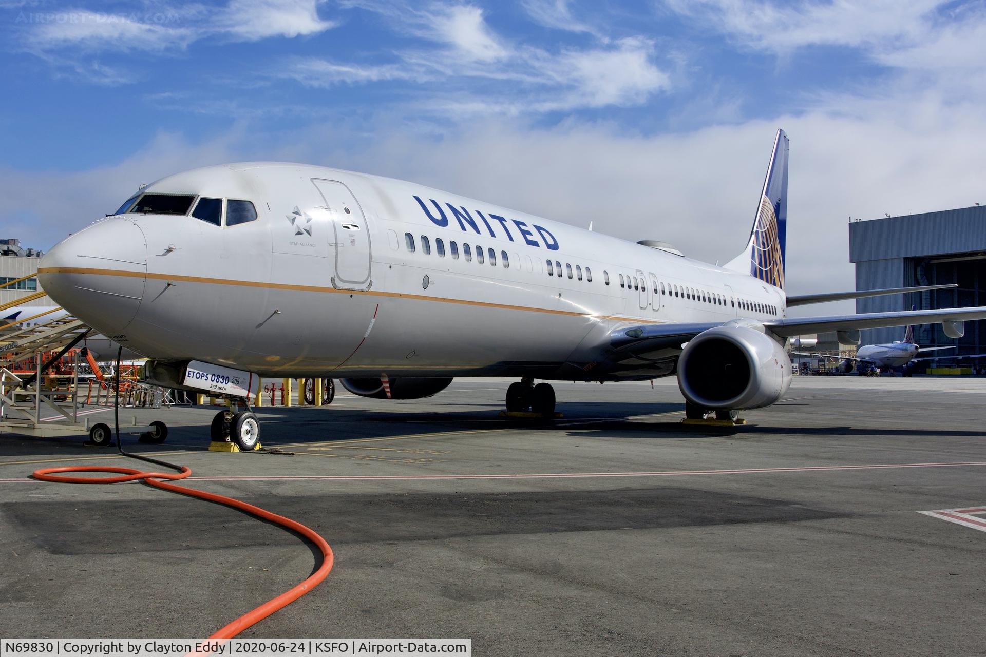 N69830, 2014 Boeing 737-924/ER C/N 44560, SFO 2020.