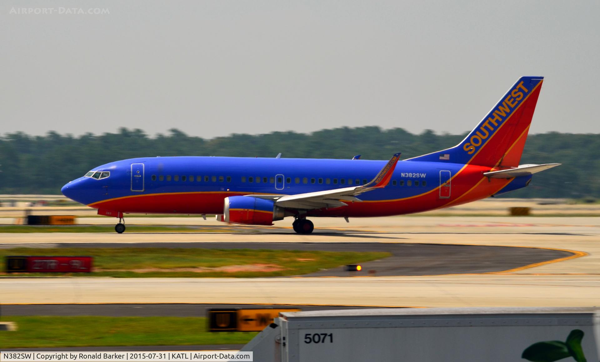 N382SW, 1994 Boeing 737-3H4 C/N 26588, Takeoff Atlanta