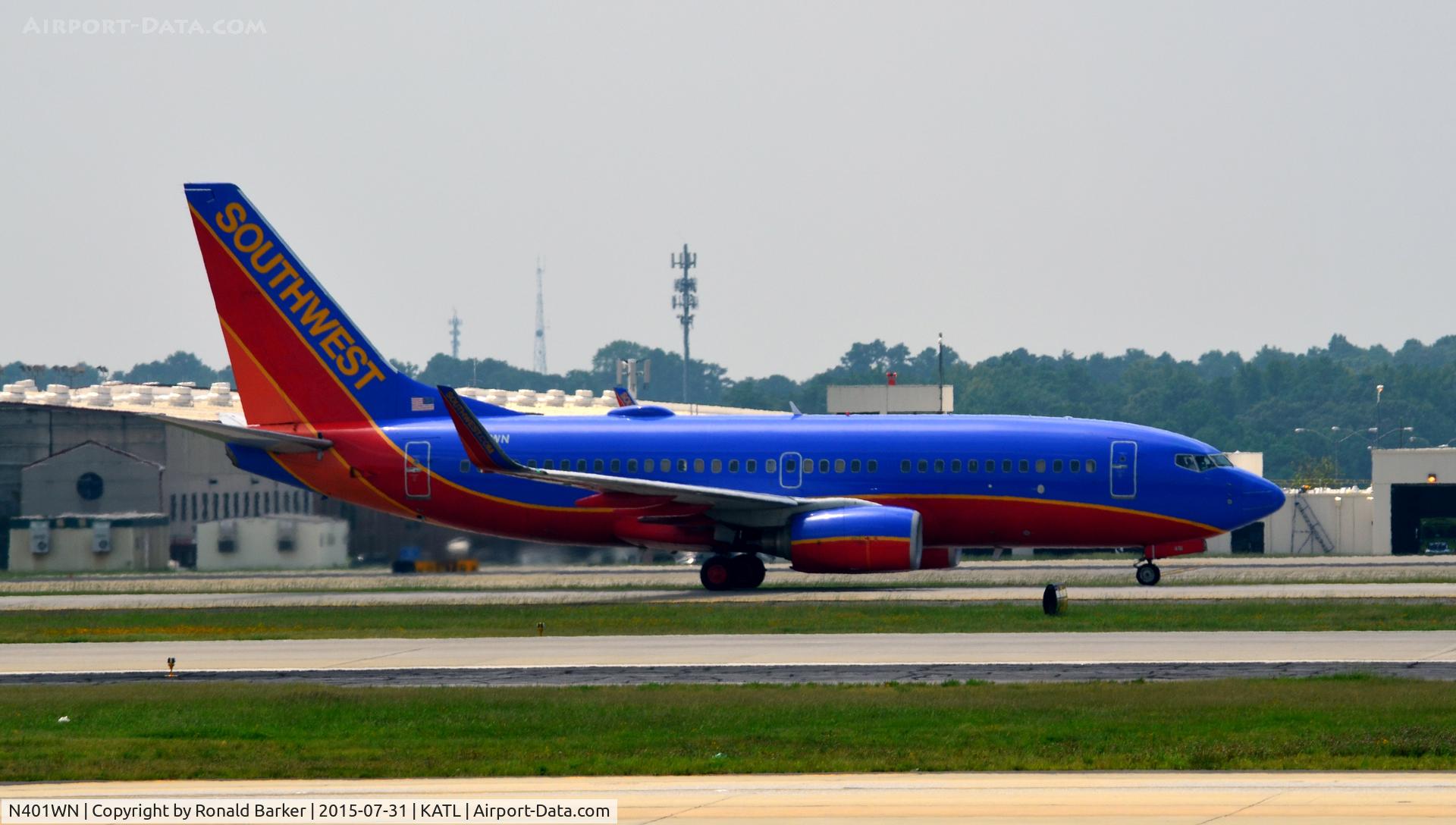 N401WN, 2001 Boeing 737-7H4 C/N 29813, Taxi Atlanta