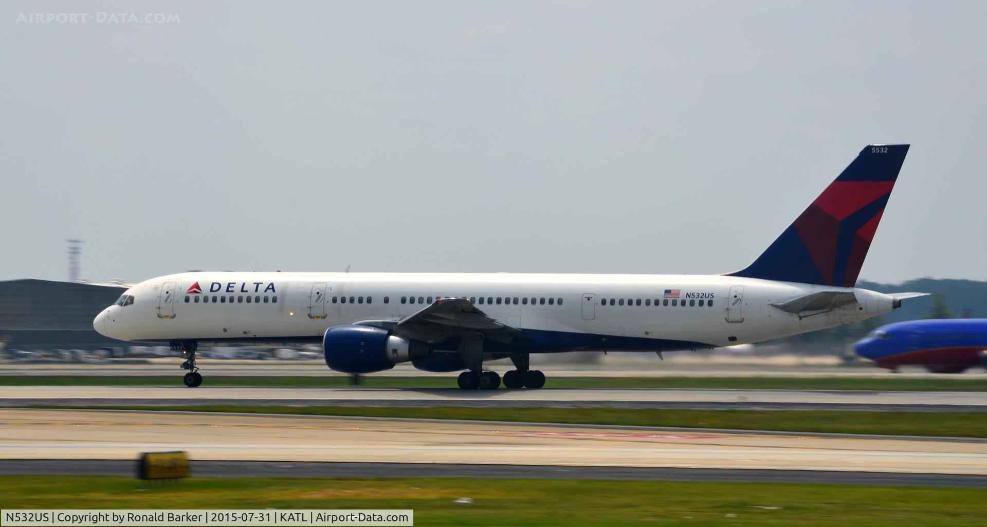 N532US, 1988 Boeing 757-251 C/N 24263, Takeoff Atlanta