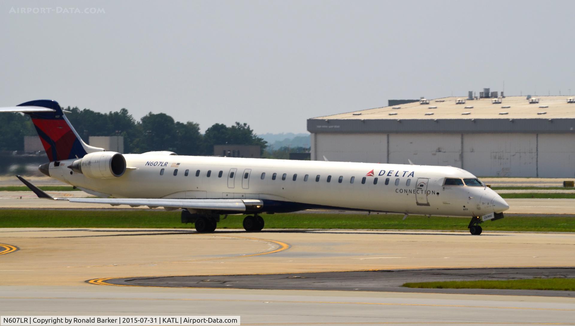 N607LR, 2008 Bombardier CRJ-900ER (CL-600-2D24) C/N 15178, Taxi Atlanta