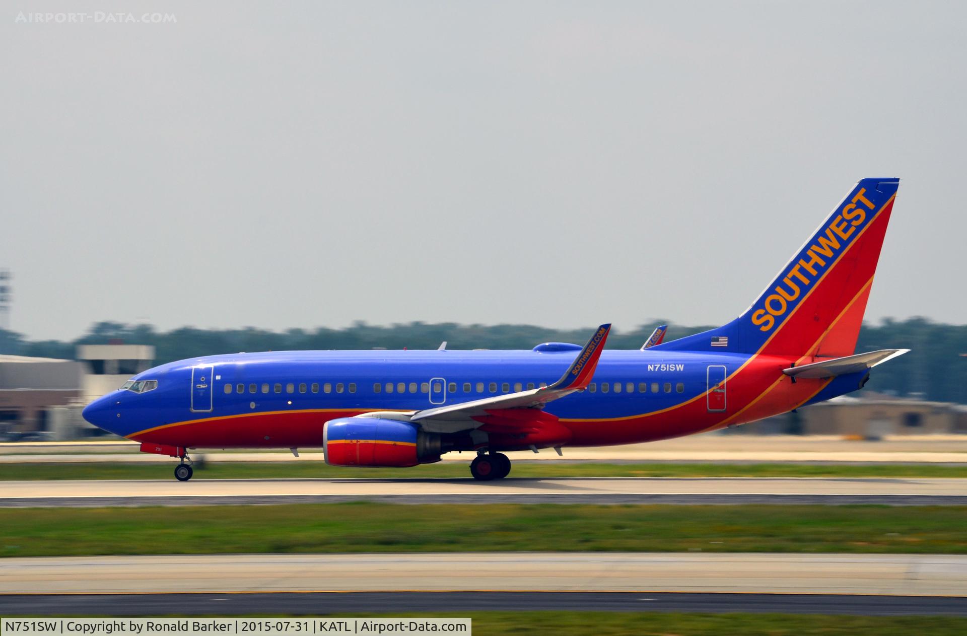 N751SW, 1999 Boeing 737-7H4 C/N 29803, Takeoff Atlanta