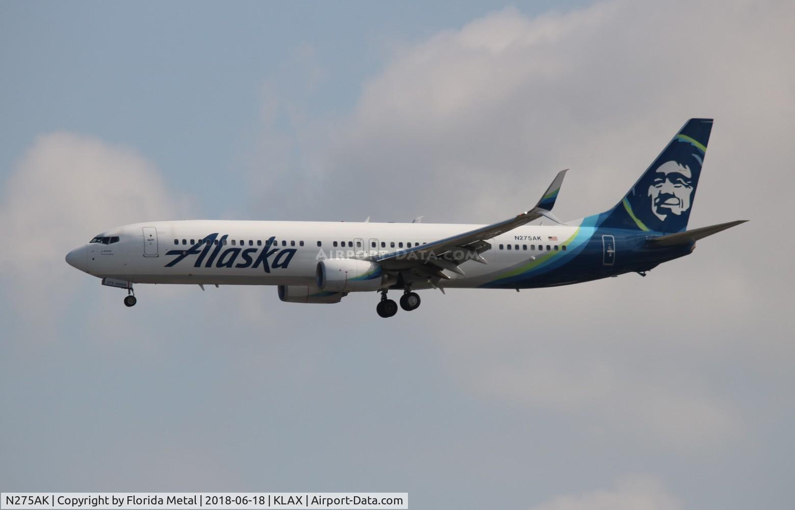 N275AK, 2017 Boeing 737-900/ER C/N 61556, LAX 2018