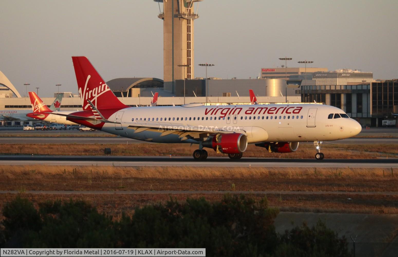 N282VA, 2015 Airbus A320-214 C/N 6704, LAX 2016