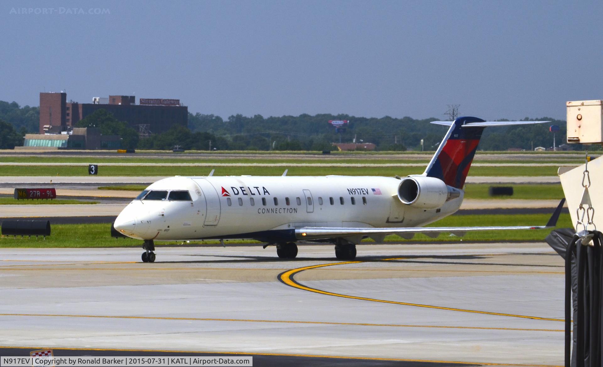 N917EV, 2003 Bombardier CRJ-200ER (CL-600-2B19) C/N 7769, Taxi Atlanta