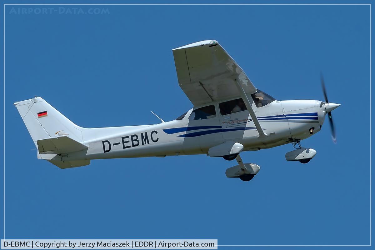 D-EBMC, 2005 Cessna 172R Skyhawk C/N 17281308, Cessna 172R Skyhawk