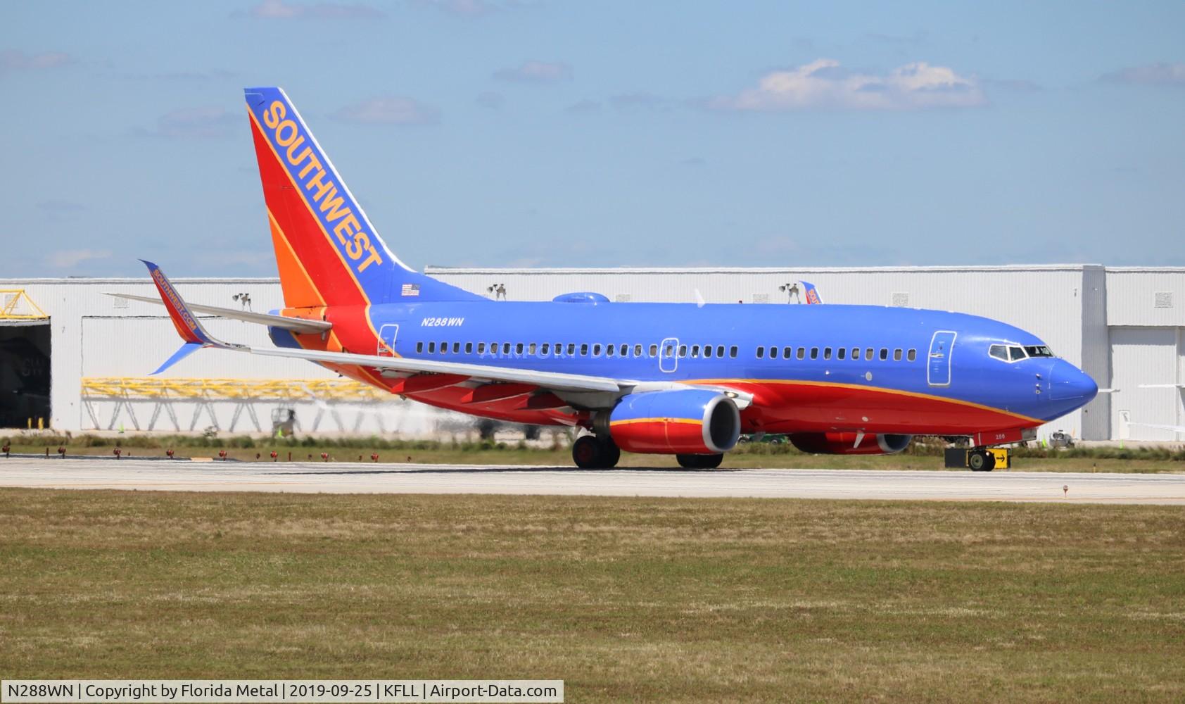 N288WN, 2007 Boeing 737-7H4 C/N 36611, FLL 2019