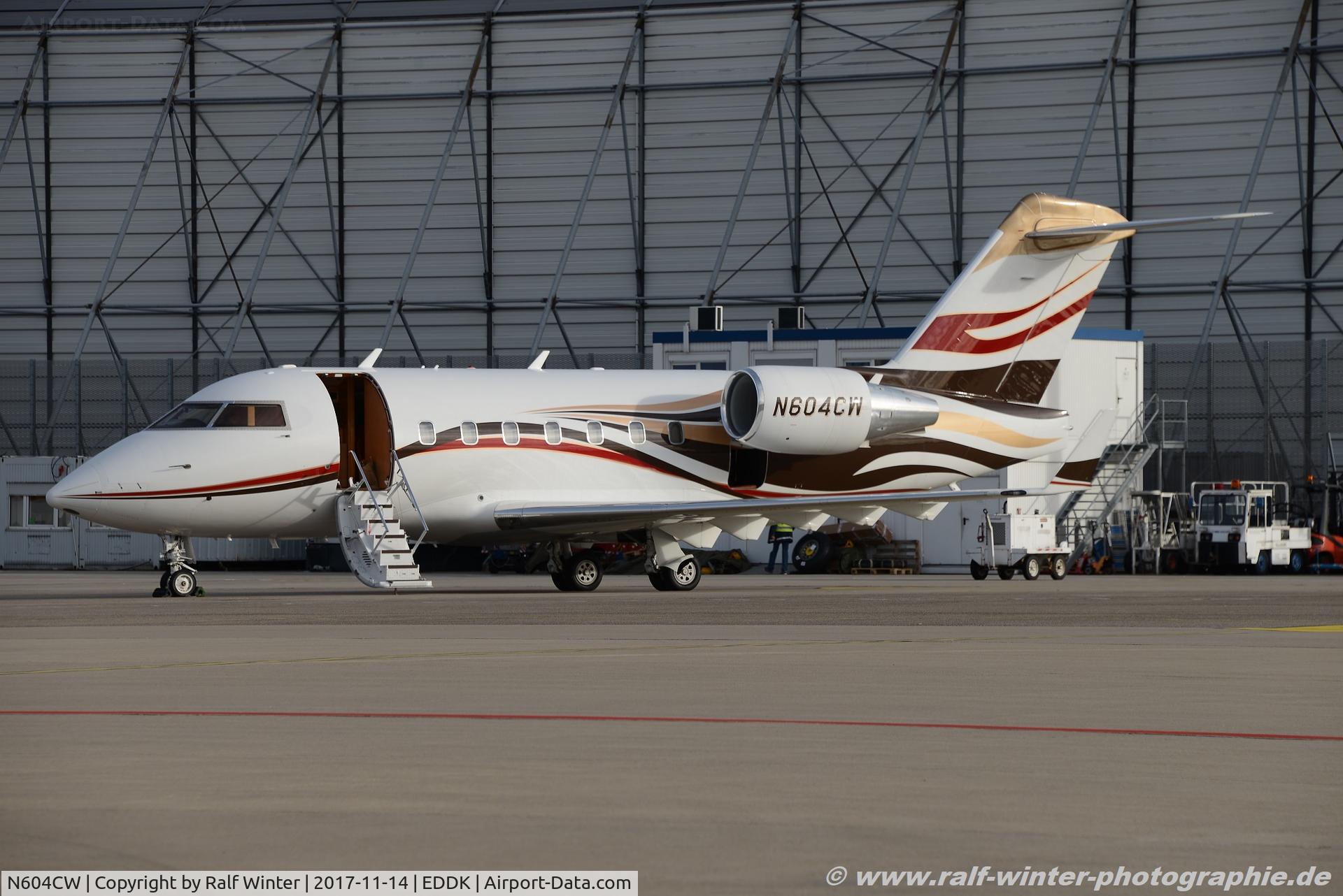 N604CW, 2000 Bombardier Challenger 604 (CL-600-2B16) C/N 5455, Bombarider CL-600-2B16 Challenger 604 - Jayhawk Inc Dallas - 5455 - N604CW - 14.11.2017 - CGN