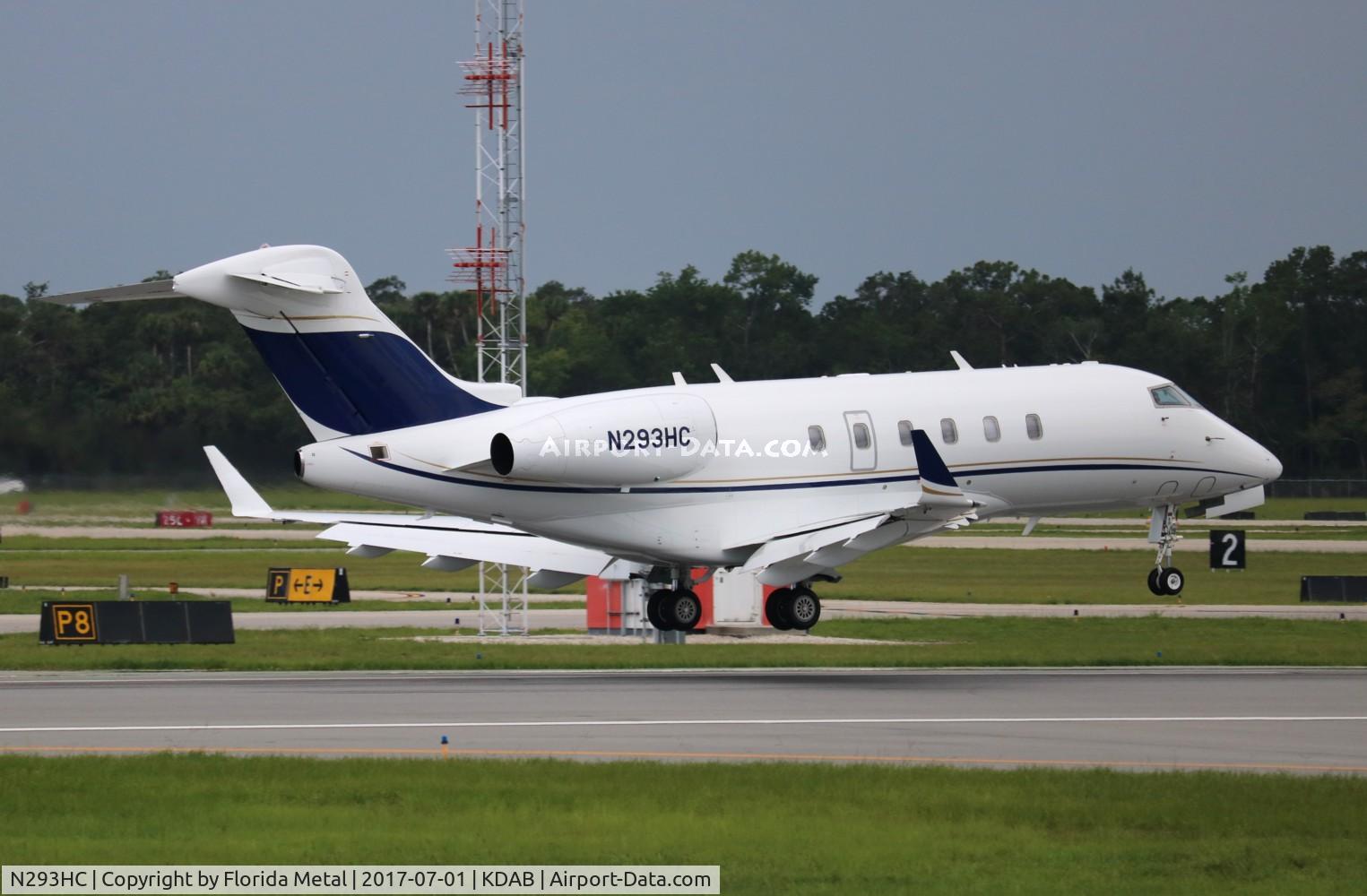 N293HC, 2011 Bombardier Challenger 300 (BD-100-1A10) C/N 20330, DAB 2017