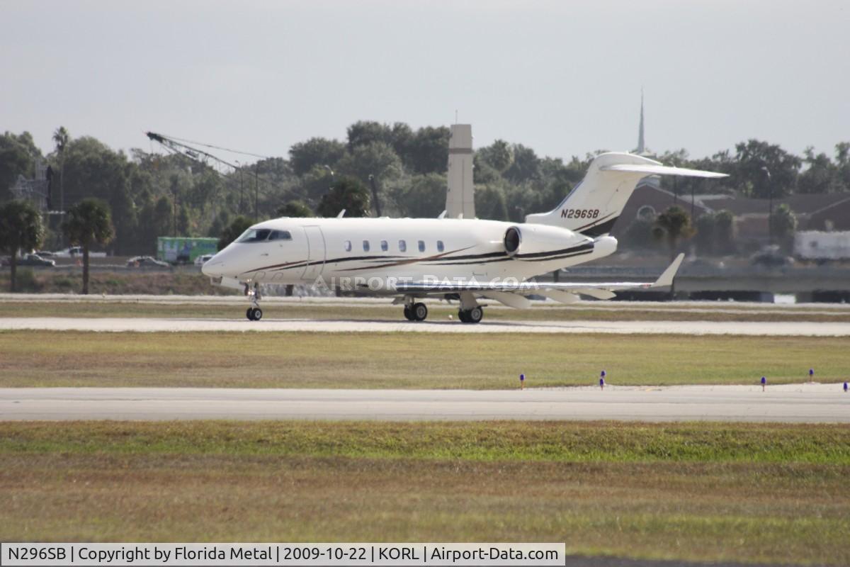 N296SB, 2007 Bombardier Challenger 300 (BD-100-1A10) C/N 20157, NBAA 2009
