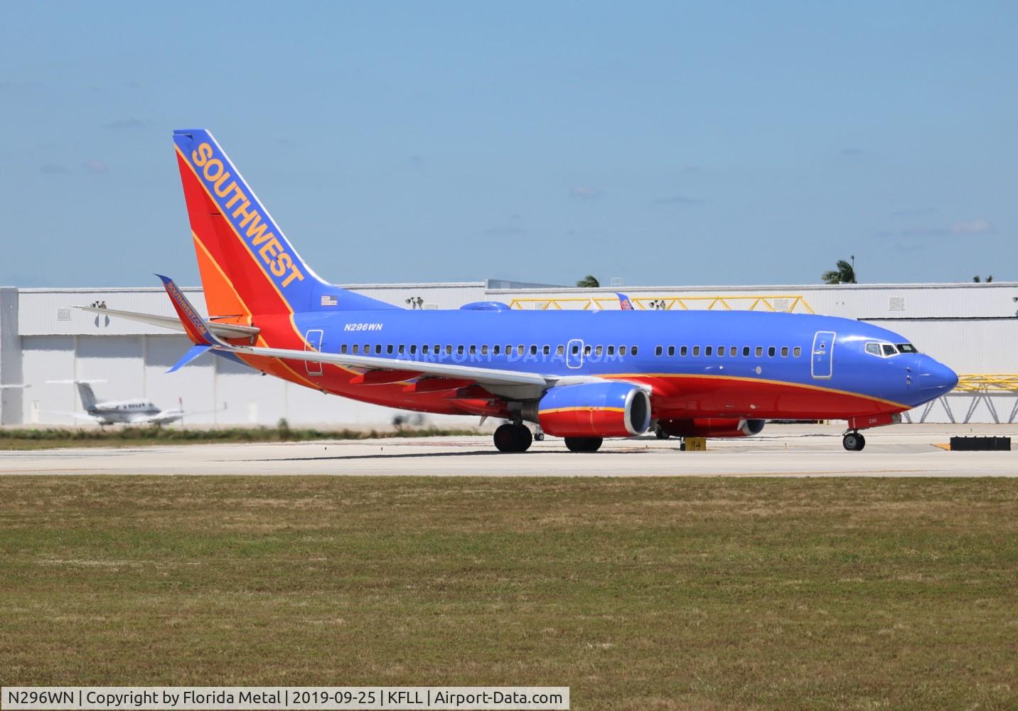 N296WN, 2007 Boeing 737-7H4 C/N 36613, FLL 2019